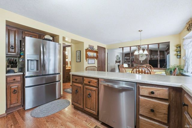 8809 Voyager Drive, Fort Wayne, IN 46804