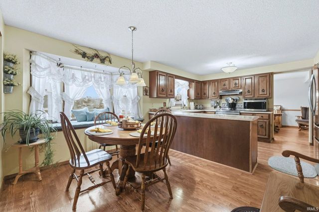 8809 Voyager Drive, Fort Wayne, IN 46804