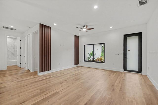 1059 MADEIRA STREET, Port Charlotte, FL 33953