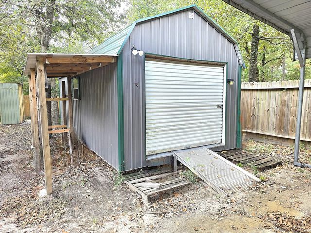 127 Navaho Trail, Trinity, TX 75862