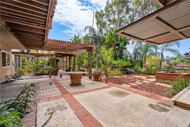 17802 La Entrada, Yorba Linda, CA 92886