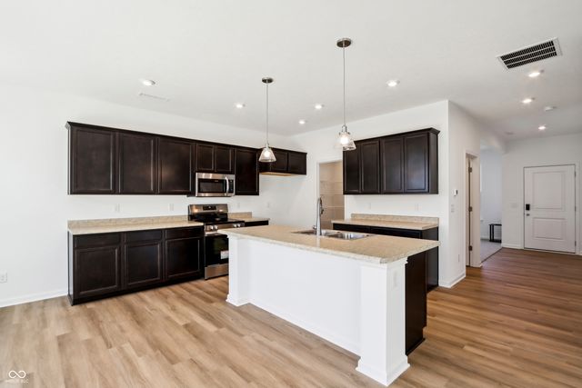 1045 Bevy Boulevard, Danville, IN 46122