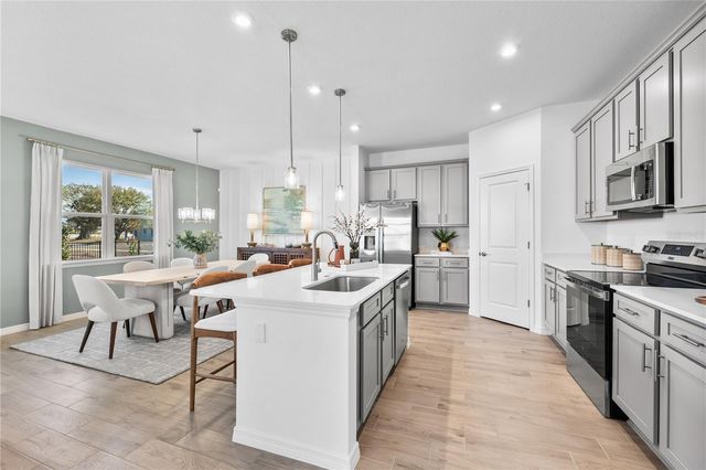 5480 MEADOW WALK DRIVE, Davenport, FL 33837