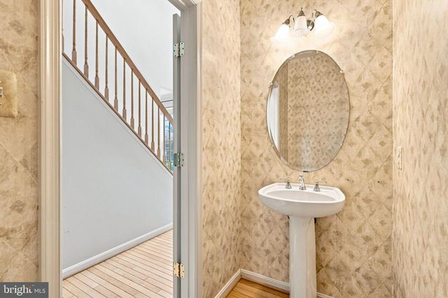 4802 CLARENDON DR, Frederick, MD 21703