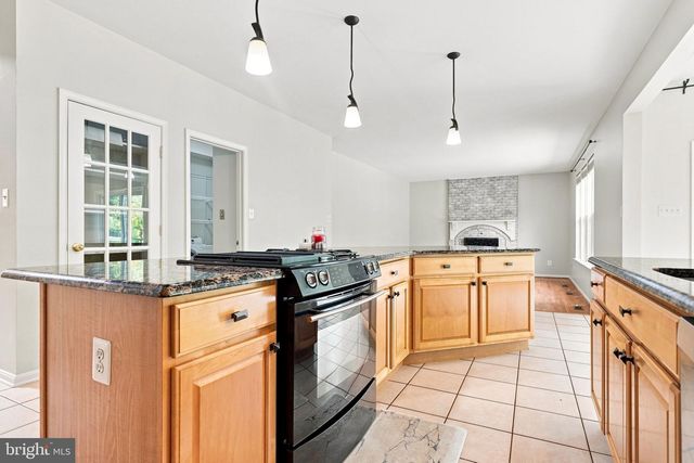 4802 CLARENDON DR, Frederick, MD 21703