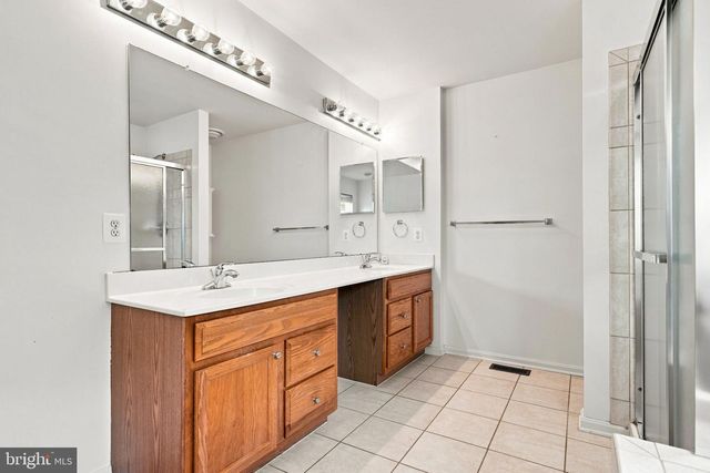 4802 CLARENDON DR, Frederick, MD 21703
