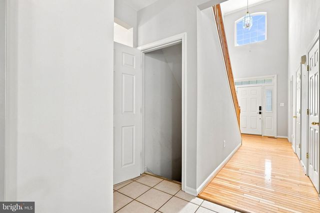 4802 CLARENDON DR, Frederick, MD 21703
