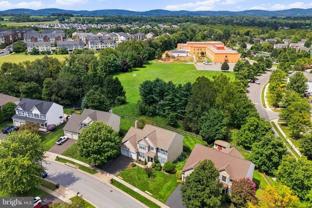 4802 CLARENDON DR, Frederick, MD 21703
