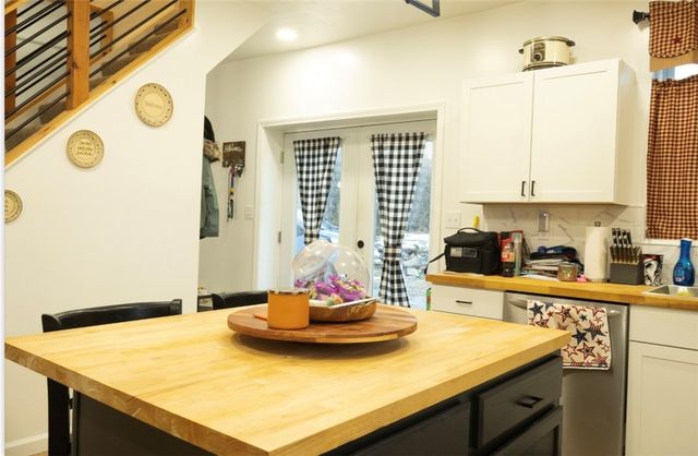 204 Pine Hill Rd, W Kittanning Boro, PA 16201