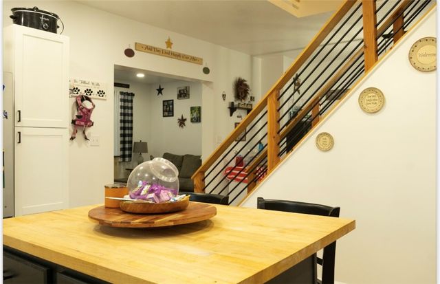 204 Pine Hill Rd, W Kittanning Boro, PA 16201