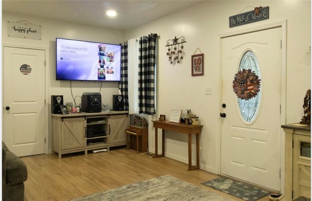 204 Pine Hill Rd, W Kittanning Boro, PA 16201