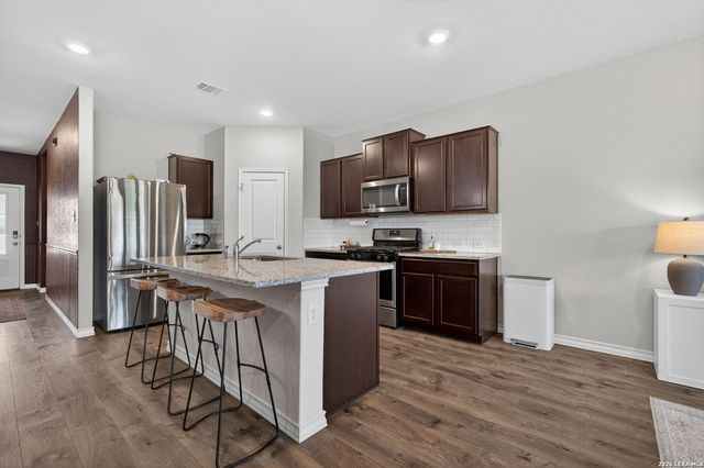 5555 Stormie Keep, San Antonio, TX 78266