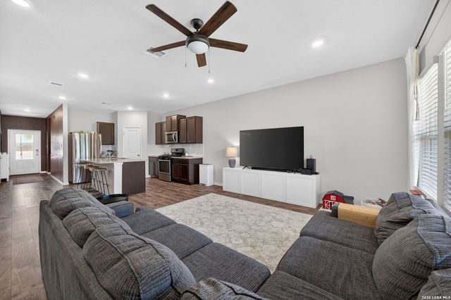 5555 Stormie Keep, San Antonio, TX 78266