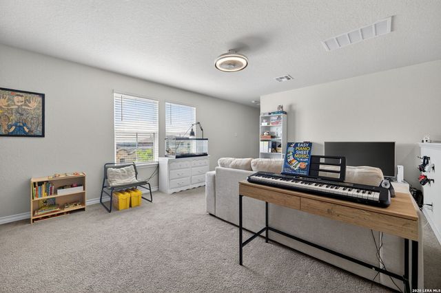 5555 Stormie Keep, San Antonio, TX 78266