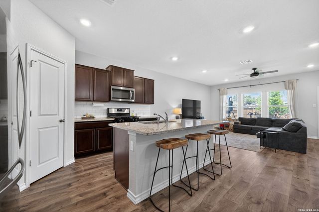 5555 Stormie Keep, San Antonio, TX 78266