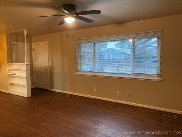 1366 N 95th East Avenue, Tulsa, OK 74115