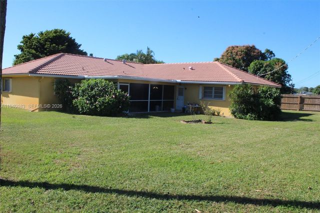 1419 40th St, West Palm Beach, FL 33407