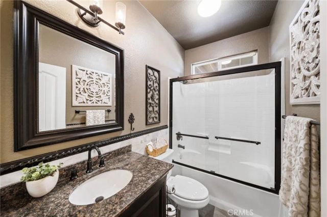 18664 Lemonwood Ln, Riverside, CA 92508