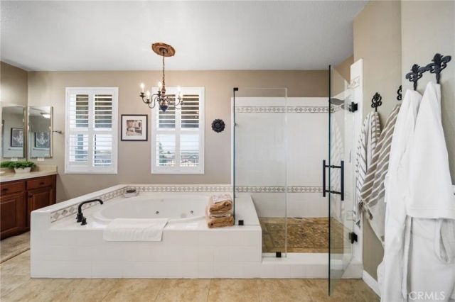 18664 Lemonwood Ln, Riverside, CA 92508