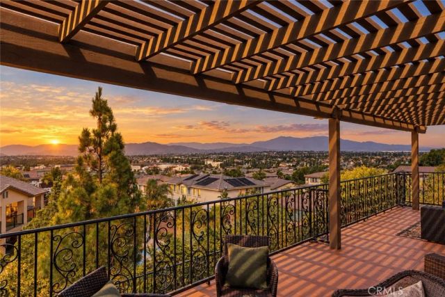 18664 Lemonwood Ln, Riverside, CA 92508
