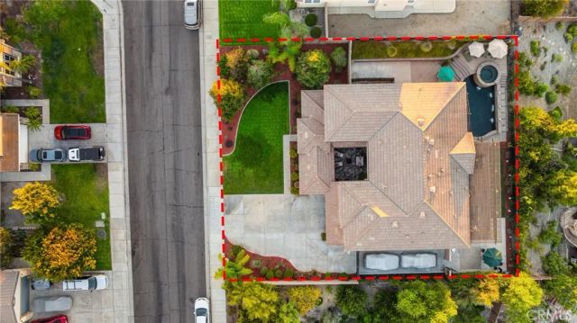 18664 Lemonwood Ln, Riverside, CA 92508