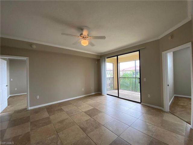 12940 Positano CIR 202, Naples, FL 34105