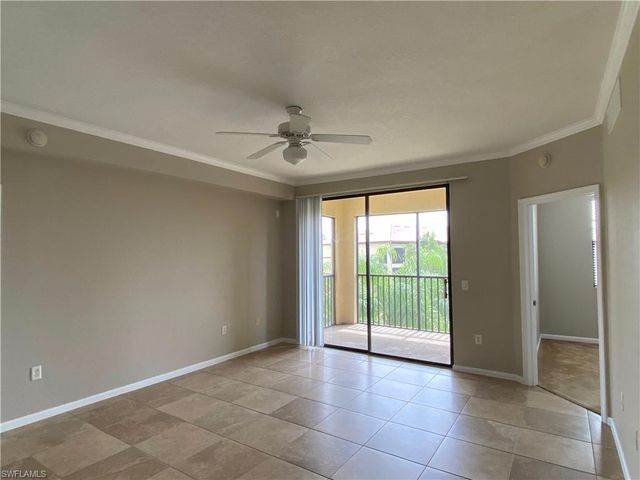 12940 Positano CIR 202, Naples, FL 34105
