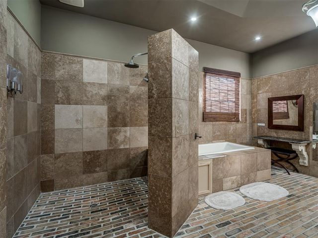 4320 Canaan Creek Road, Edmond, OK 73034