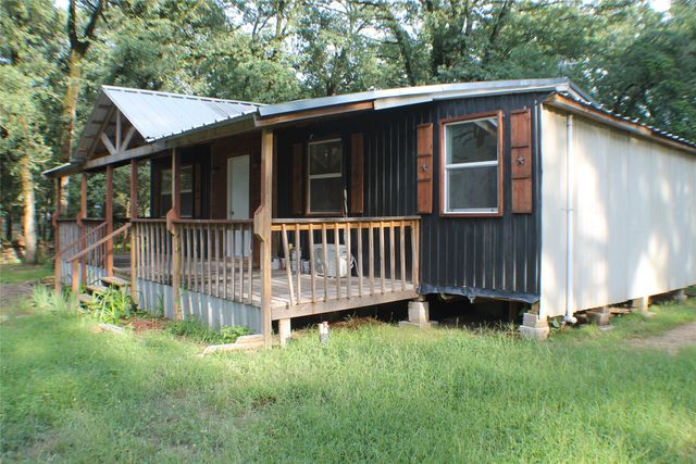 148 Golden Oaks Drive, Mabank, TX 75156