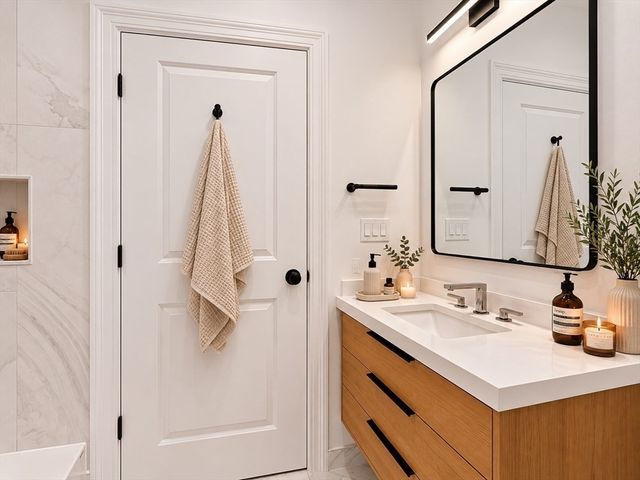 391 Walnut St 5, Newton, MA 02460