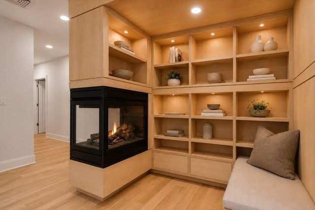 391 Walnut St 5, Newton, MA 02460