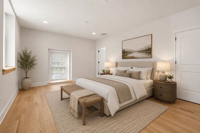 391 Walnut St 5, Newton, MA 02460