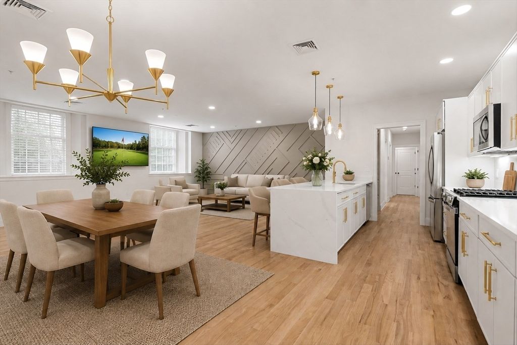 391 Walnut St 5, Newton, MA 02460