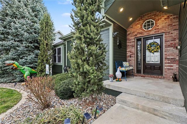 801 SW Shorthorn Drive, Grain Valley, MO 64029