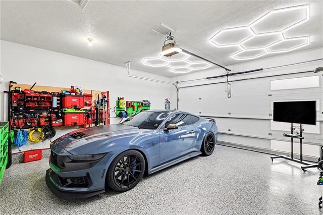 801 SW Shorthorn Drive, Grain Valley, MO 64029