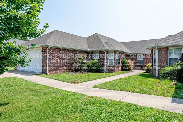 245 Ravenwood Road A, Siloam Springs, AR 72761