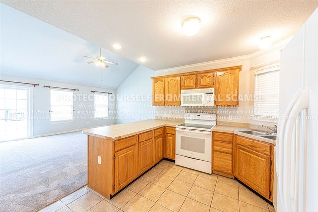 245 Ravenwood Road A, Siloam Springs, AR 72761
