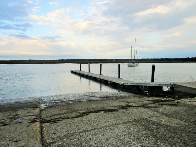 25 Meridian Road, Beaufort, SC 29907