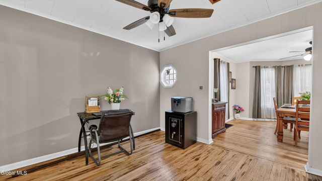 33 Clyde Street, Gloversville, NY 12078