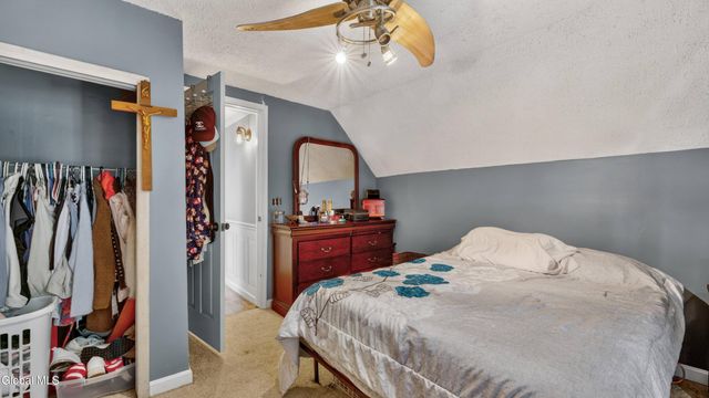 33 Clyde Street, Gloversville, NY 12078