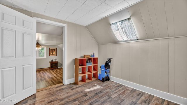 33 Clyde Street, Gloversville, NY 12078