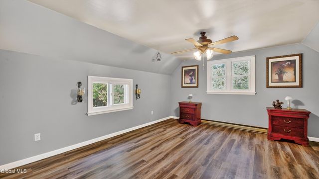 33 Clyde Street, Gloversville, NY 12078