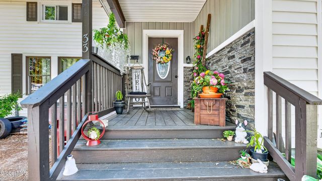 33 Clyde Street, Gloversville, NY 12078
