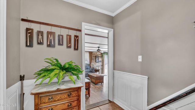 33 Clyde Street, Gloversville, NY 12078