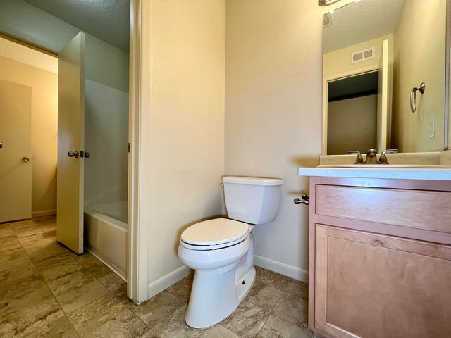 4601 Carlisle Boulevard NE APT C4, Albuquerque, NM 87109