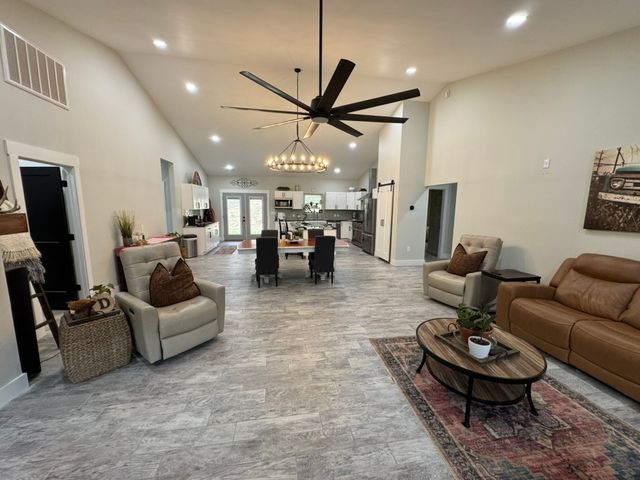 767 Potter Rd, Dickson, TN 37055