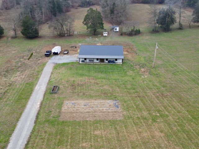 767 Potter Rd, Dickson, TN 37055