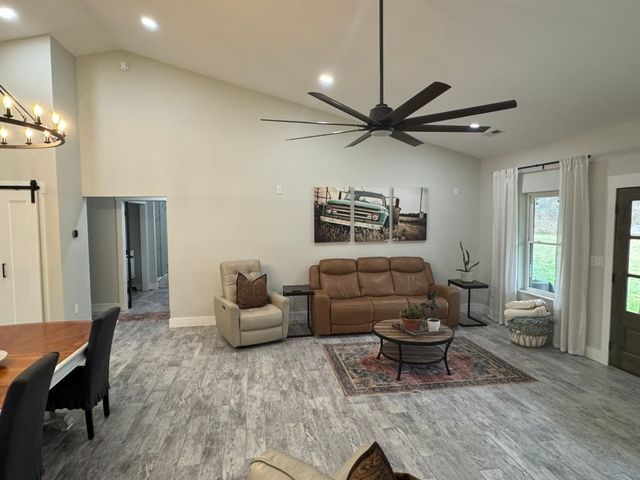 767 Potter Rd, Dickson, TN 37055