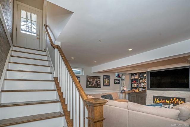 69 Thomas Avenue, Bethpage, NY 11714
