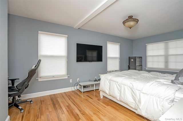 69 Thomas Avenue, Bethpage, NY 11714